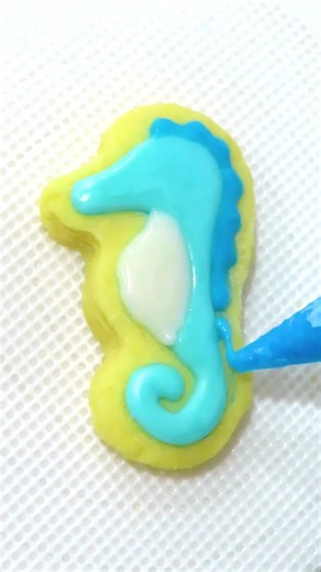 Ocean SEAHORSE Cookie Decorating with Royal Icing #cookiedecorating #royalicing #satisfying