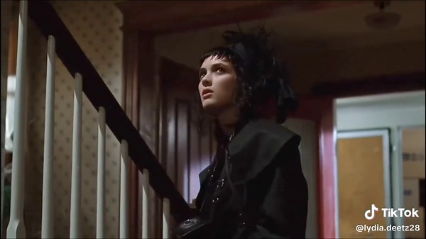 Mi chica goth favorita: Winona Ryder y Beetlejuice