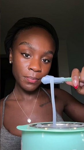 At home waxing using Sliick Wax Dream Cloud and Post Wax Oil