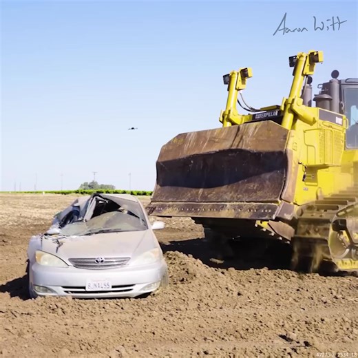 Exploring the Power of Caterpillar D10 Bulldozers