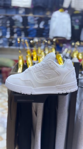 @l3awni_lissasfa on Instagram: "Air force 🔥💣. Louis Vuitton 😍🔥"