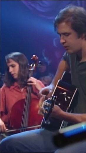 Nirvana-Dumb Live On MTV Unplugged, 1993 #kurtcobain #nirvana