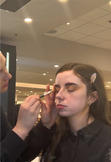 Full Glam Makeup Tutorial with MAC Cosmetics