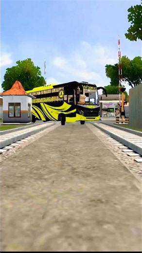 Train V-s bus accident (🚍)#ytshorts 😍#gaming 🚂|| #youtubeshorts #shorts ‪@Indiatruck01‬ #train 😂||