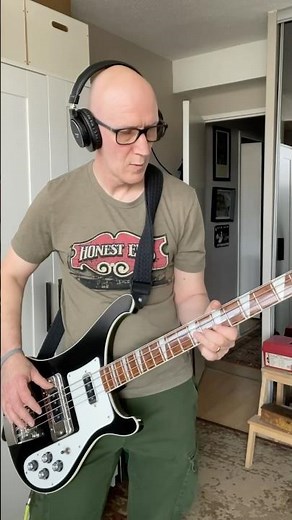 Rickenbacker Bass - The Trees by Rush