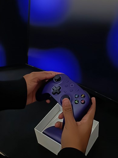 8BitDo Ultimate 2 Controller: Anti-Drift, Hall Effect Triggers & RGB Dock