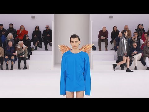 LOEWE Fall Winter 2023 men’s runway collection