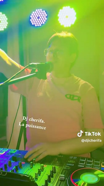 La puissance de Dj Cherifa à Chlef, Algérie