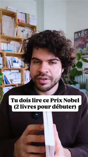 Patrick Modiano est un de mes écrivains contemporains préférés. On a parfois l’impression que ses livres se ressemblent tous, mais ce n’est pas pour me déplaire. J’aime aussi ces auteurs vers lesquels je reviens pour y retrouver ce que j’ai aimé. Est-ce que tu as déjà lu Modiano ? | La nuit sera mots