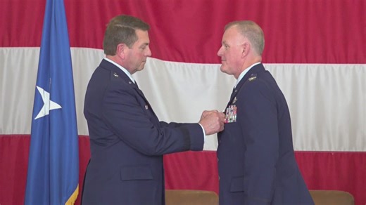 Changing of command ceremony held in Des Moines for Iowa National Guard