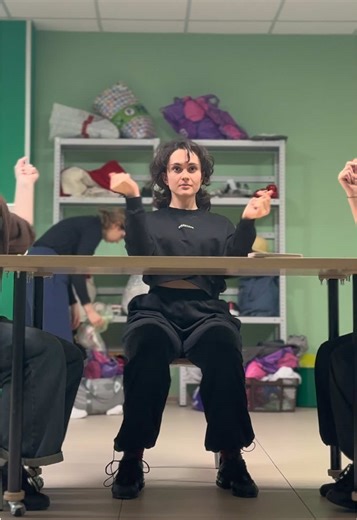 Rehearsing the stamp part from our “Bluebeard” musical💙 #stamp #musical #musicaltheatre #rehearsal