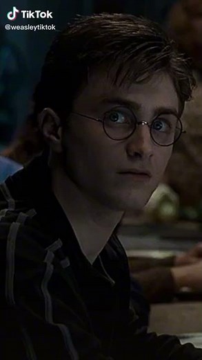 who was y/n singing about? 🤨 #shorts #pov #harrypotter