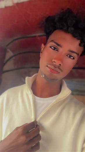 hello ppeaH#mohaa_de_malik @💡 A 47 💡 @King Jaceelow 🦁 @fatuush bbe🖤🦋 @Caanka kaaraan🤴😎