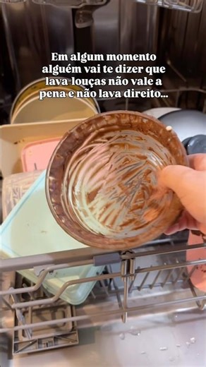 Lava-louças limpa mesmo?