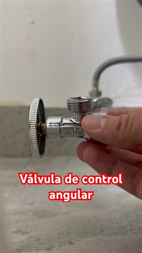 Válvula de control angular #plomero #plomeria #tiemme