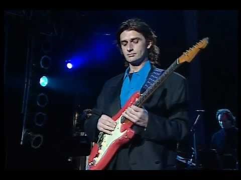 Mike Oldfield -- Sentinel Tubular Bells II [[ Official Live Video ]] HD At Edinburgh Castle
