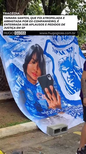 Hugo Gloss on Instagram: "O corpo de Tainara Souza Santos, vítima de feminicídio, foi velado e enterrado nesta sexta-feira (26), no Cemitério São Pedro, na Vila Alpina, na zona leste de São Paulo, sob aplausos e pedidos por justiça. Familiares, amigos e pessoas próximas compareceram à despedida usando camisetas com a imagem de Tainara, bem como cartazes e faixas que pediam punição ao responsável pelo crime e mudanças nas leis de proteção às mulheres. Tainara morreu nesta quarta-feira (24), após