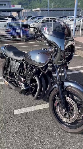 フルブラックメッキのkz1000に彫りさステッカー✨