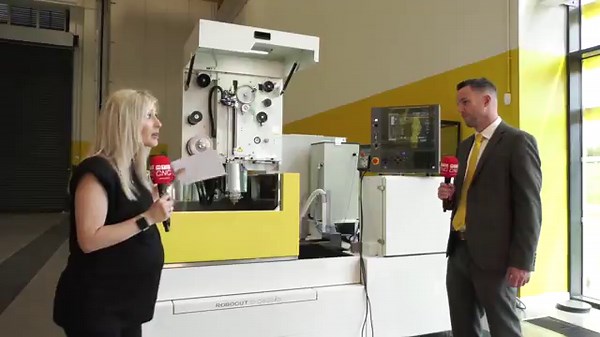 We lift the bonnet on the FANUC C600IC wire machine