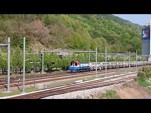 4400호대 디젤기관차와 8500호대 전기기관차 시멘트 화물열차