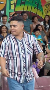 1.4M views · 25K reactions | No te puedo pagar en carne  #LaCasaDeLaComedia #Lisandra #viralreels #LuiguiCarbajal #reelsviralシ #Artistas #fyp #comedia #comicos #humor #viralvideoシ | La casa de la comedia | Facebook