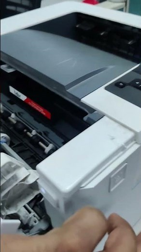 HP LaserJet Pro M404dn printer cartridge remove & install. #hp #hpprinter #printer #toner #cartridge