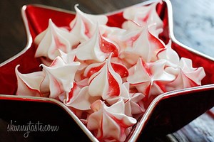 Peppermint Meringue Cookies