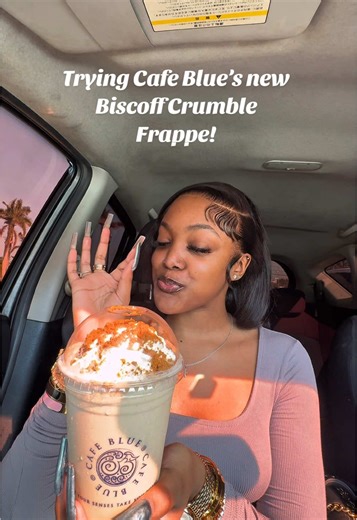 The immediate switch up is insane work 🤣 idk ya’ll why is nobody talking about the Biscoff Crumble?!?! It’s way better than the eggnog idk 😩 10/10! #fyp #cafeblueja #biscoffcrumble