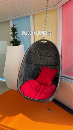 Inside one of Royal Caribbean’s most luxurious two-story family suites! 👀✨