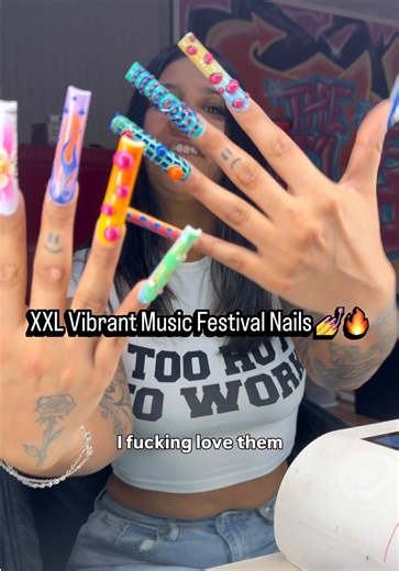 XXL Vibrant Music Festival Nails 💅🔥 @kimberly 🦋 @blissnailbar2939 📍 @pla_nails 20% Code TNBender Nail Workshops 2026 🔗 in bio Vegas NV 📍 July 11-12th 2026 (sold out ) San Diego CA 📍 Aug 2-3rd 2026 (5 seats left) Dallas TX Aug 📍22-23rd 2026 (sold out ) Text (616) 612-0587 for class inquiries #TheNailBender #AbstractNails #edclasvegas #festivalnails