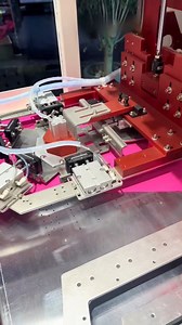 Automatic pocket setter machine#automaticlockstitchtemplatesewingmachine #automaticsewingmachines#industrialsewingmachine #fullyautomaticsewingmachine #fdkauto #fdkkael #Manufacturerofautomaticsewingequipment #缝得快自动化#automaticbottomhemmingmachine #Automaticwaistbandinterlockmachine #Autobottomhemmingmachine #autocollarattachingmachine #multifunctionallaserweltingmachine #autoelasticattachinemachine #360RotatingTemplateSewingMachine #autoribcuffattachingmachine | Kael Chen