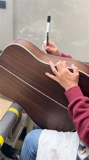 143K views · 1.5K reactions | A quick peek inside the Martin Guitar factory! #martinguitar #acousticguitar #behindthescenes | Martin Guitar | Facebook