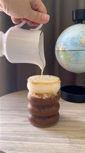 PERFECT CHEESE COLD FOAM ICED COFFEE 🤎 #coffee #latte #creamy #drink #recipe #shorts