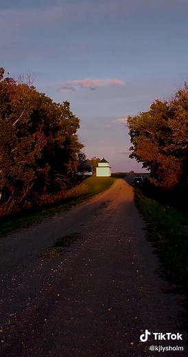 Explore Beautiful Scenes in Saskatchewan Countryside