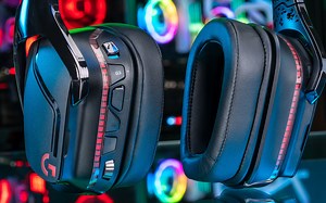 王者归来：罗技G933s旗舰无线游戏耳机体验 Logitech G935 unbox