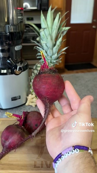 Natural Iron Boost: Pineapple Beet Juice Recipe