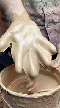Using slip as surface design texture step-by-step process #pottery #handmade #ceramic #clay #artist
