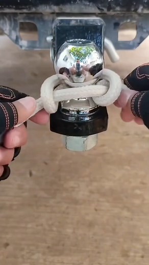 Tow safely. This knot won’t jam. 🪢🚗#knothacks #knottyping #advancedknots #towingtips #secureknots #easytieknot | Knot Typing