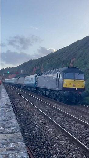 WCRC class 47s clattering down the wall on the Royal Duchy -par to Bristol TM service 47812-802