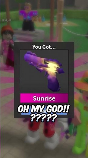 Unboxing Sunrise Godly in MM2