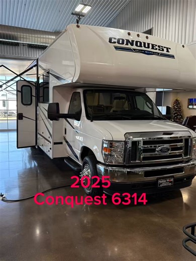 🚨2025 MODEL YEAR CLOSEOUT SALE! Gulf Stream RV Conquest 6314 Class C Motorhome Payments as low as $601/mo. NOW $94,997! SAVE $60,801! Call Now! 682-757-8473 📍Visit us today or view online https://www.hwhrv.com/product/new-2025-gulf-stream-rv-conquest-class-c-6314-2498315-16?vidwalkthrough=true Stock# GSCC2507 #holidayworldrv #holidayworldofalvarado #aworldofdifference #gulfstreamrv #gulfstreamconquest #rvliving #rvadventureawaits | Holiday World RV