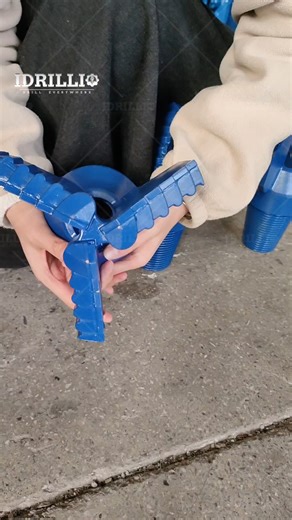 Idrillio Drilling Tools on Instagram: "Drag Bit WhatsApp: +86 132 3170 5367 #idrilliodrillingtools #idrilllio #dragbit #rollerconebit #drilling #drillbits #rockbit #rock #hdd #bit #bits #drillbit #waterwelldrilling #rollerbits #drillingtools #buttonbit#bitsforsale #factory #brocas #waterwell #waterwelldrilling"