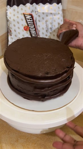 Chocolate Mud Cake Decoration Part-2 #Dhanmondi #bdreels #chocolatemudcake #fypシ゚viralシfypシ゚ #ordercake #tastycakes #cakedecoratingtutorial | Dreamy cake & bake | Facebook