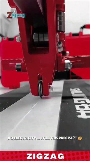 Stable & Accurate Manual Tile Cutter for Scoring and Snapping in Professional Floor Tiling Projects