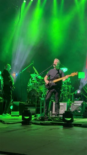 Brit Floyd - Money (Pink Floyd) #britfloyd #concert #live #livemusic