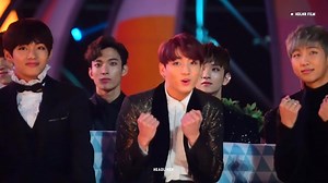 KPOP IDOLS IMITATING EVERYTHING | Kpop NL