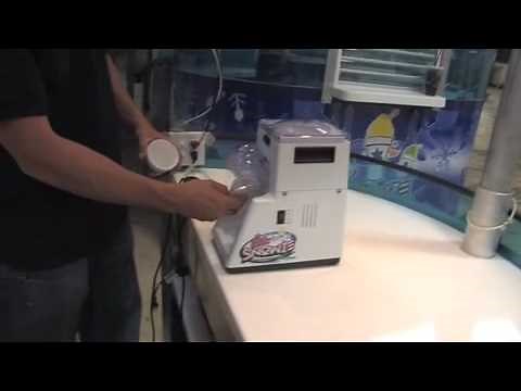 Little Snowie™ Demo - Shaved Ice Machine