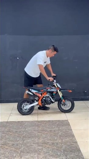 This Mini Stunt Bike Is Taking Over Every Street 😱🔥
