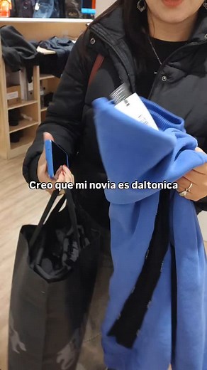 84 reactions · 22 comments | Para ustedes de que color es este buzo? | Punky & Mimi | Facebook