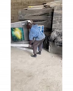 29K views · 284 reactions | SUNDAY AWOOF!! 3 GIANT Television imported directly from the UNITED STATES are up for Awoof sale today. One 82inches Samsung TV previously #1,900,000 will be sold today for #1,500,000 Each of the Two Sony 75inches TVs previously sold for #1,200,000 will be sold today for #900,000 FIRST COME FIRAT SERVE TO BUY OR MAKE US AN OFFER CALL: 08130890283 Chinedu Eya | Instablog9ja | Facebook